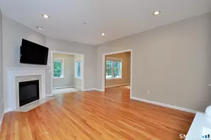 110 Turnberry Ln, Windsor, CT 06095 - Photo 5