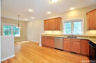 110 Turnberry Ln, Windsor, CT 06095 - Photo 13