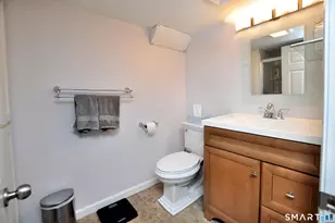 16 Miamis Rd, West Hartford, CT 06117 - Photo 33