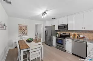 25 Miamis Rd, West Hartford, CT 06117 - Photo 17