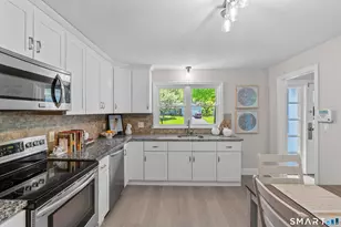 25 Miamis Rd, West Hartford, CT 06117 - Photo 19