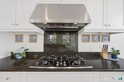8 Stonington Commons #24, Stonington, CT 06378 - Photo 9