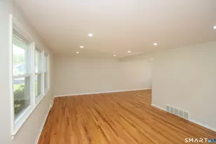 154 Hesse Rd, Hamden, CT 06517 - Photo 5