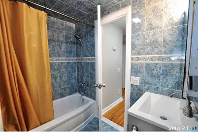 65 Seminole Circle, West Hartford, CT 06117 - Photo 23