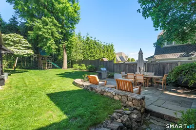 42 Hoyt Street, New Canaan, CT 06840 - Photo 3