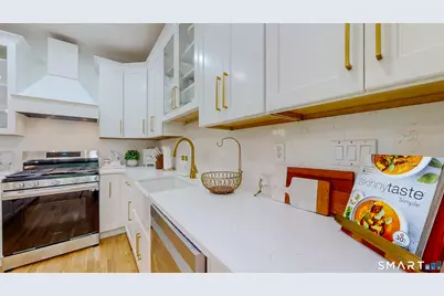 14 Woodcrest Lane #14, Danbury, CT 06810 - Photo 13