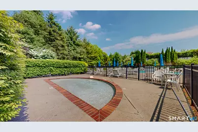 14 Woodcrest Lane #14, Danbury, CT 06810 - Photo 33