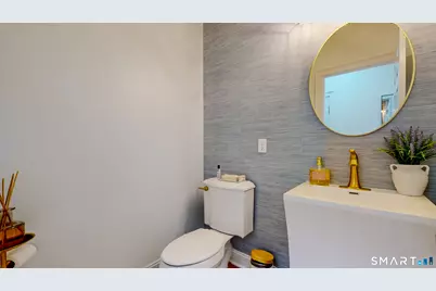 14 Woodcrest Lane #14, Danbury, CT 06810 - Photo 5