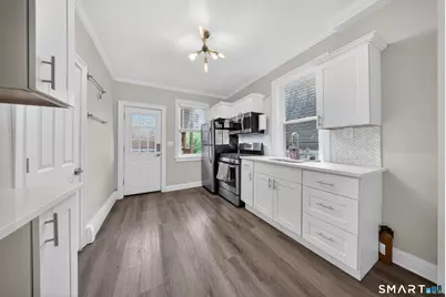 241 Old Stratfield Road, Fairfield, CT 06825 - Photo 19