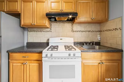 705 Dixwell Avenue #1R, New Haven, CT 06511 - Photo 5