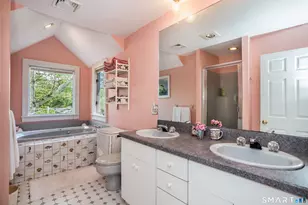 154 Steele Rd, West Hartford, CT 06119 - Photo 33