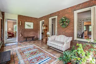 154 Steele Rd, West Hartford, CT 06119 - Photo 3