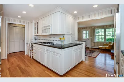 154 Steele Road, West Hartford, CT 06119 - Photo 13