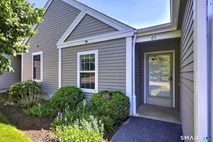65 Elizabeth Cir, Newtown, CT 06482 - Photo 3