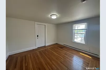 162 Norwich Avenue #2nd Floor, Norwich, CT 06360 - Photo 3