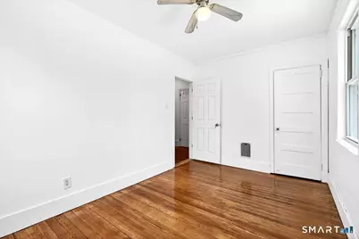 408 East Avenue, Bridgeport, CT 06610 - Photo 25