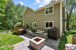 571 Belden Hill Rd, Norwalk, CT 06850 - Photo 31