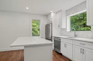 950 Benham St, Hamden, CT 06514 - Photo 7