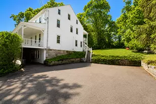443 Amity Rd, Bethany, CT 06524 - Photo 3