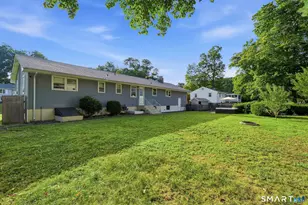 100 Cornell Cir, East Hartford, CT 06108 - Photo 5