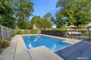 100 Cornell Cir, East Hartford, CT 06108 - Photo 3