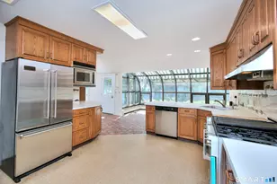 533 N Benson Rd, Fairfield, CT 06824 - Photo 27