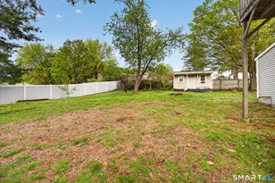 670 Hanover Rd, Meriden, CT 06451 - Photo 7