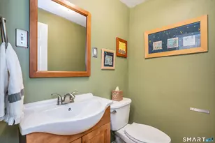 5 Linnard Rd, West Hartford, CT 06107 - Photo 23