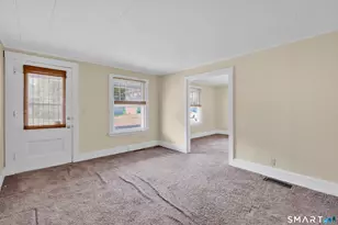 2 Woodward Ave, Enfield, CT 06082 - Photo 9