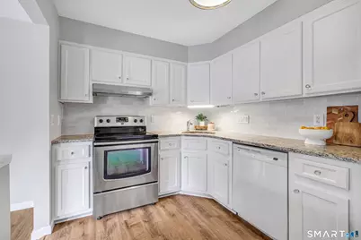 22 Radio Place #8, Stamford, CT 06906 - Photo 19