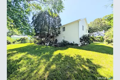 9 Benanto Drive, Derby, CT 06418 - Photo 35