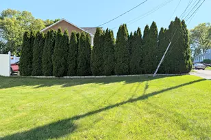 9 Benanto Dr, Derby, CT 06418 - Photo 37
