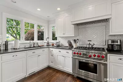 81 Dolphin Cove Quay, Stamford, CT 06902 - Photo 7