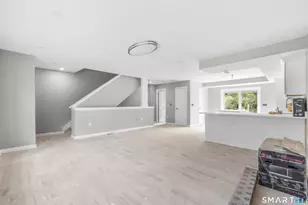 15 Colby Ct, New Haven, CT 06515 - Photo 19