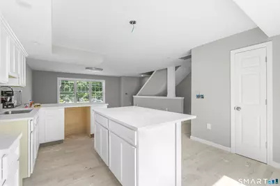 15 Colby Court, New Haven, CT 06515 - Photo 11
