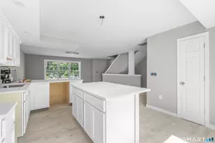 15 Colby Ct, New Haven, CT 06515 - Photo 13