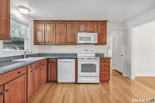 223 Patterson Ave, Stratford, CT 06614 - Photo 13