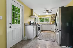 817 Carrington Rd, Bethany, CT 06524 - Photo 7