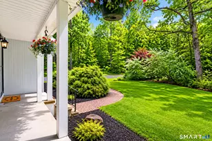 89 Woodcutters Dr, Bethany, CT 06524 - Photo 3