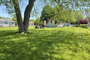 17 Joliet Ct, Groton, CT 06340 - Photo 1