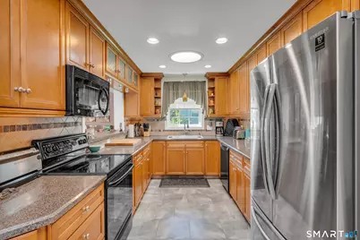 33 Deforest Drive, North Branford, CT 06471 - Photo 7