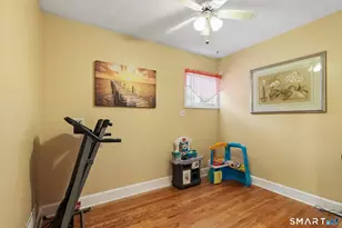 228 Raymond St, Waterbury, CT 06706 - Photo 19