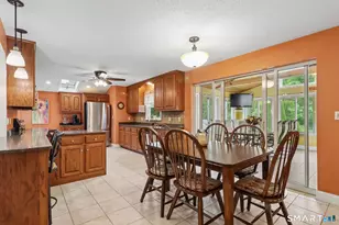 228 Raymond St, Waterbury, CT 06706 - Photo 5