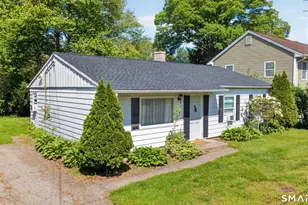 252 Bear Paw Rd, Bridgeport, CT 06606 - Photo 29