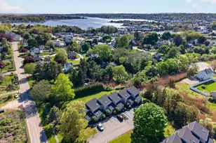 31 Hewitt Rd, Stonington, CT 06355 - Photo 1