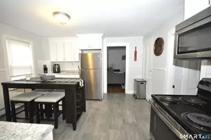 12 Park St, Plainville, CT 06062 - Photo 9