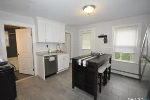12 Park St, Plainville, CT 06062 - Photo 7