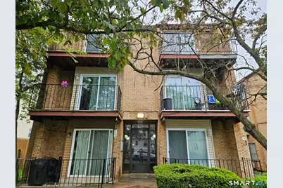 112 Bond Street #3E, Hartford, CT 06114 - Photo 1