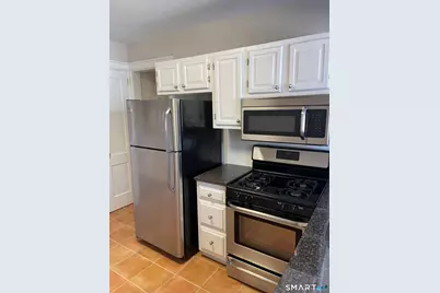 410 West Avenue #202, Darien, CT 06820 - Photo 3