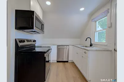 16 Benham Road #D, Groton, CT 06340 - Photo 9